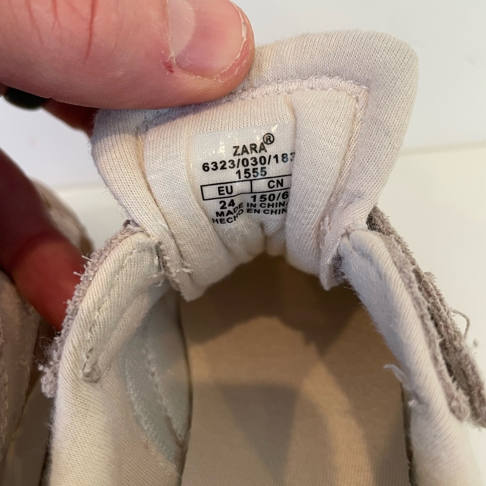 Zara Sneakers - Picture 5 of 6